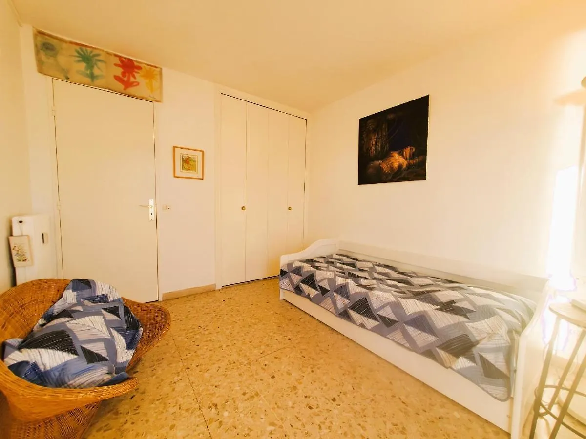 Frejus Plage Le Mediterranee 2 T2 50M2 Climatise Apartment 0*,  France
