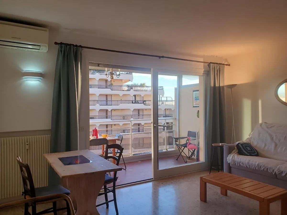 Frejus Plage Le Mediterranee 2 T2 50M2 Climatise Apartment France